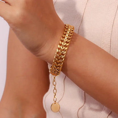 curb bracelet