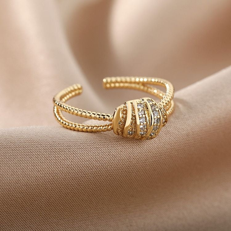 pavé ring