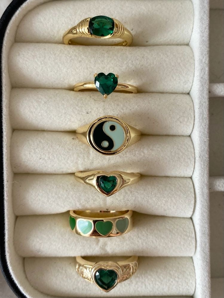 envy green ring set